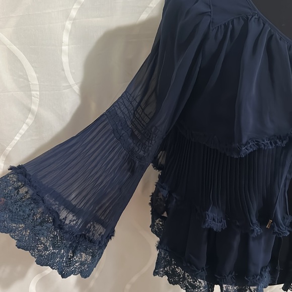 Jet Label, Fashion For Joy, Navy Lace Ruffled Tier Open Front Top, Small. - Picture 2 of 10